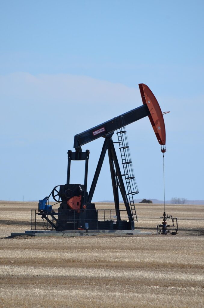 jack pump, oil, extraction, crude oil, pump, petroleum, fossil fuel, fuel, energy, farm, crude oil, crude oil, crude oil, crude oil, crude oil, fossil fuel, fossil fuel-7025236.jpg